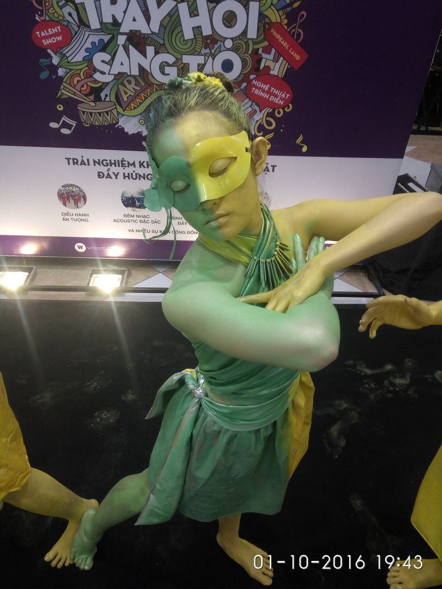 nhân tượng múa nhảy